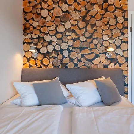 Апартаменты Bergchalet 2 Mit Balkon